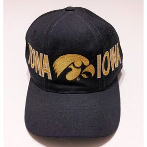 Vintage STARTER Iowa Hawkeyes Snapback Hat Cap 1990s Black Wool Blend